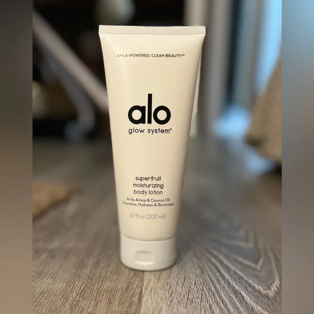 Alo Glo System - Superfruit Body Lotion